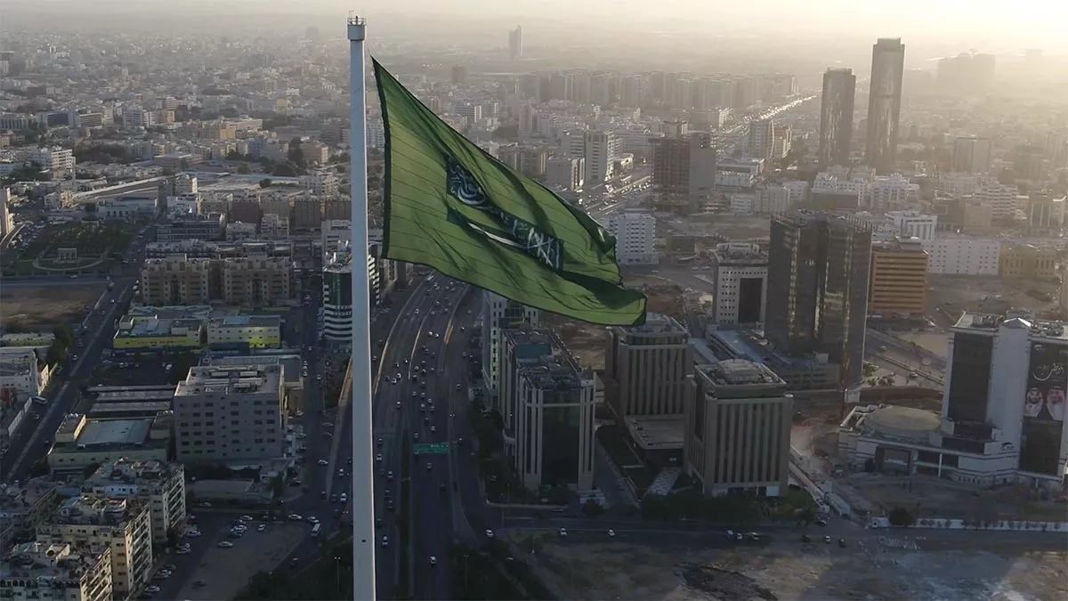 فيديو: برنامج اكتفاء يعزز النمو ويحسن التنافسية في القطاع الصناعي بالمملكة