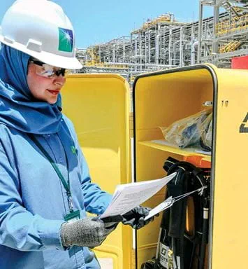 انضمام ٢٦ موظفة للعمل في منطقة رأس تناقيب