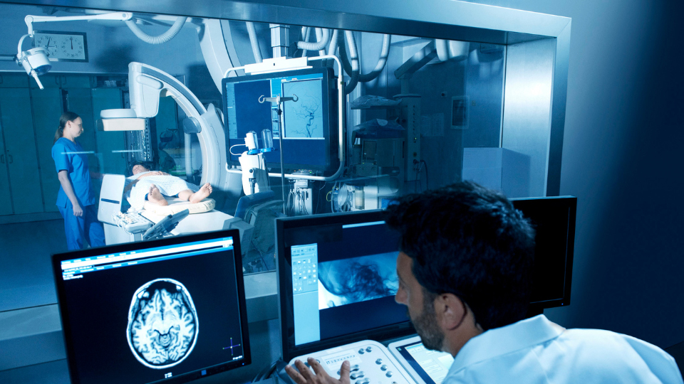  مهمة تدريبية عالمية لأخصائي فيزياء العلاج الإشعاعي في جونز هوبكنز أرامكو