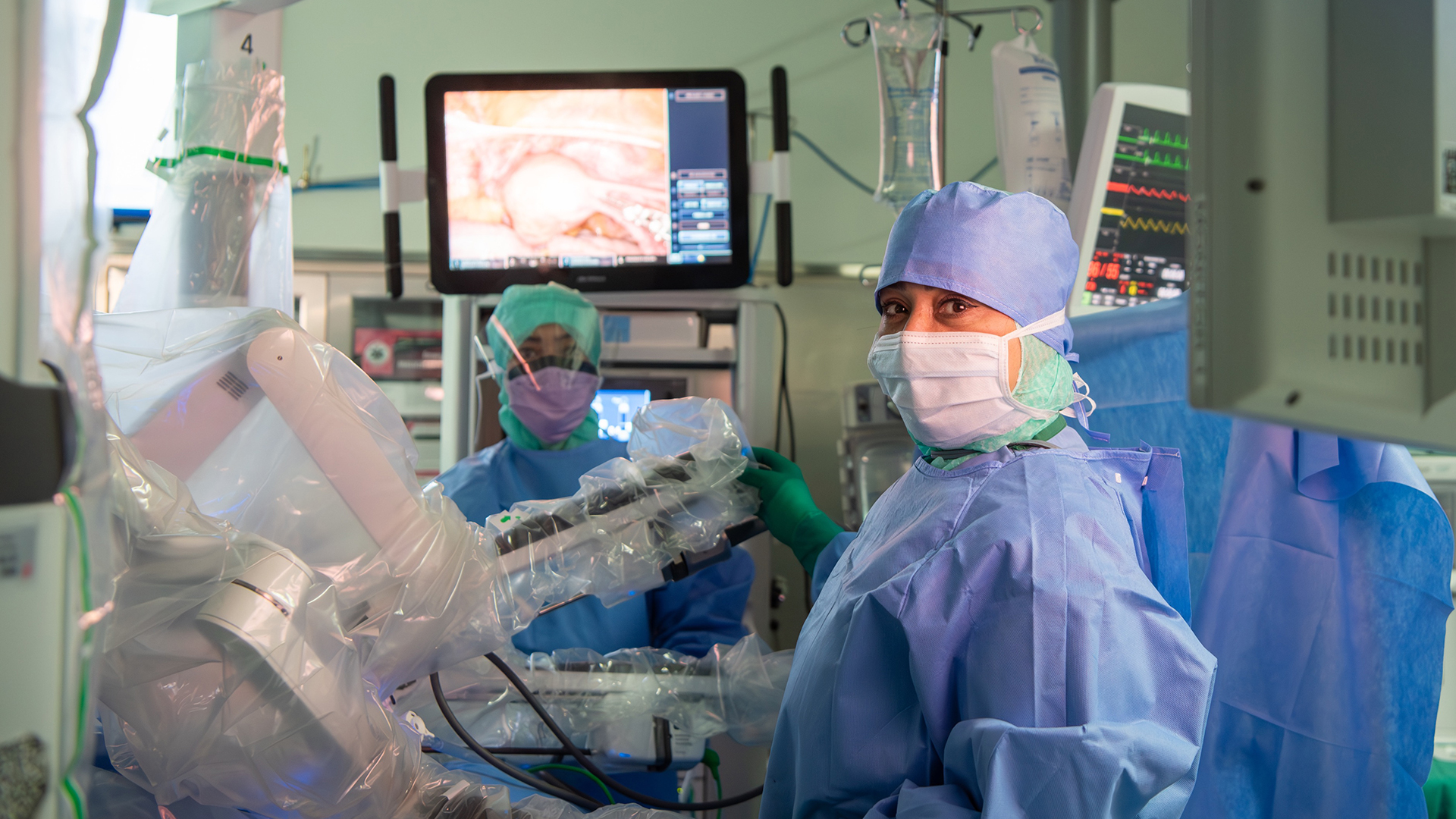 JHAH Robotic Surgery Program undertakes first lung, hernia procedures in Kingdom