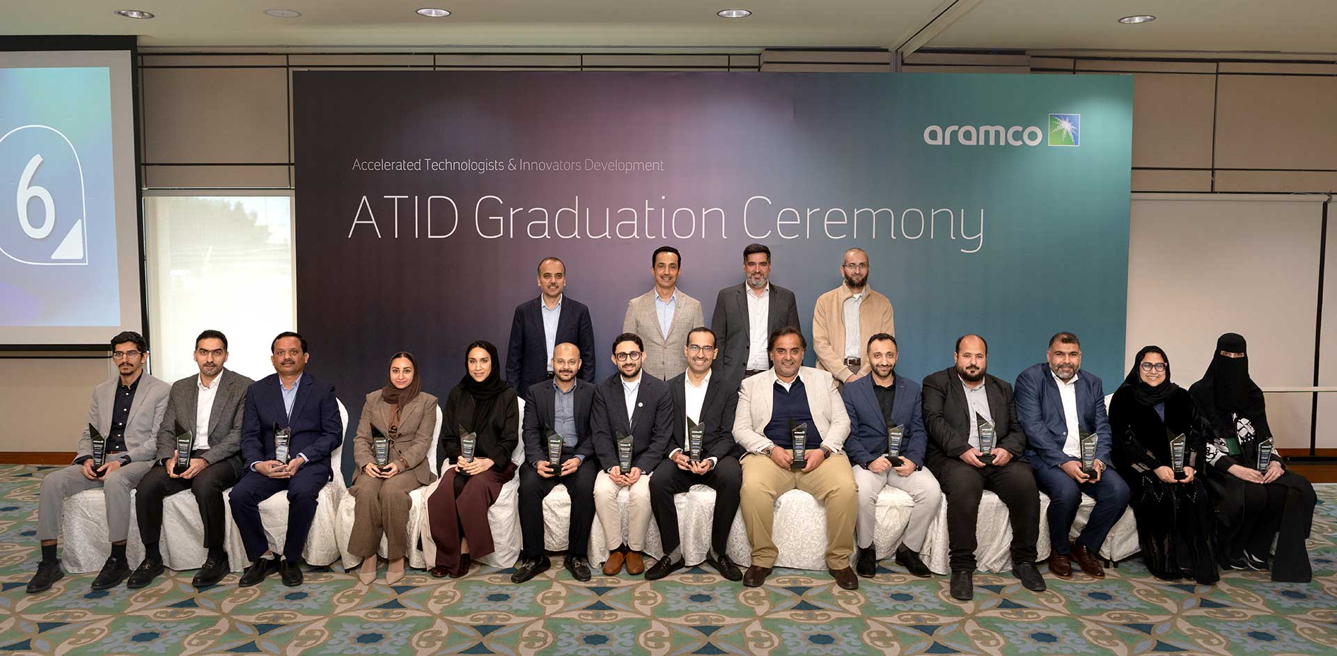 دائرة الإشراف والتنسيق التقني تحتفي بأول خريجي برنامج تطوير التقنيين والمبتكرين المُسرّع