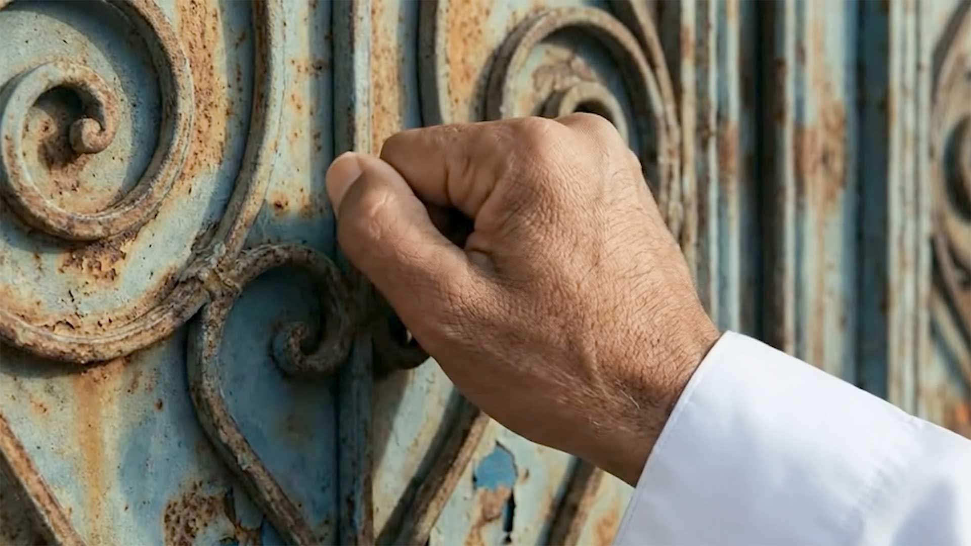 VIDEO: Answer that knock, there’s still time donate