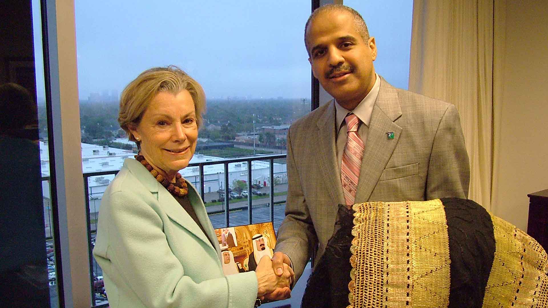 This Day in History (2009): Royal return -- garment given in ’50s donated to company