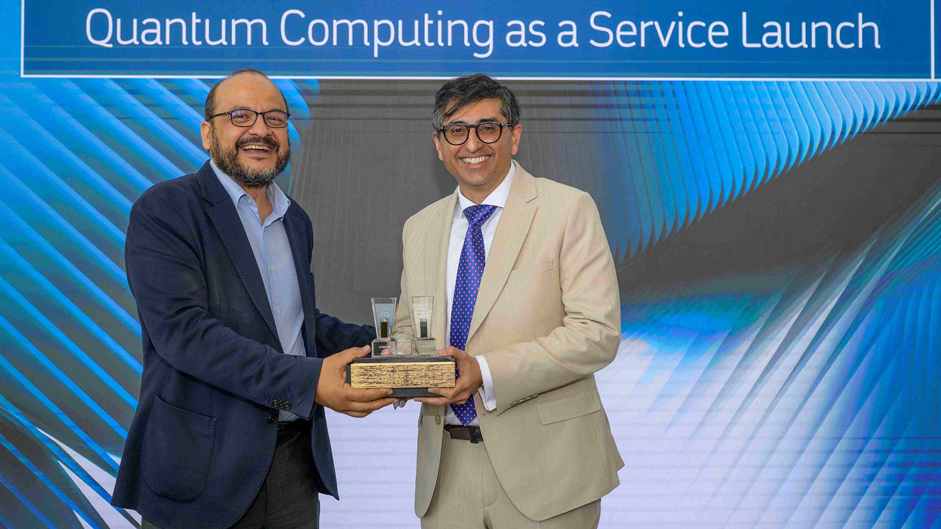 Aramco’s Ahmad O. Al Khowaiter and Pasqal ‘s Wasiq Bokhari pose during the launch of Saudi Arabia’s first Quantum Computer and the Middle East’s first commercial Quantum Computing as a Service (QCaaS) platform.