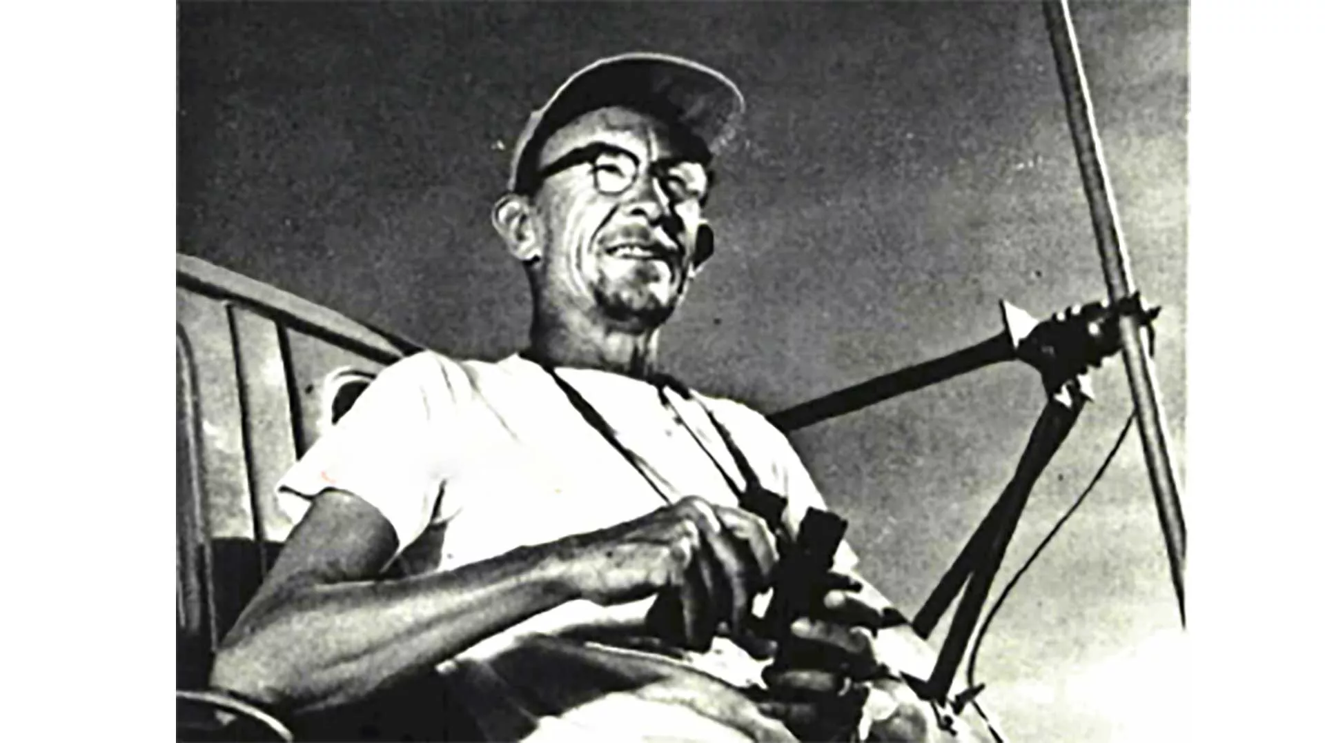 This Day in History (1959): Desert bird watcher notes annual migrations