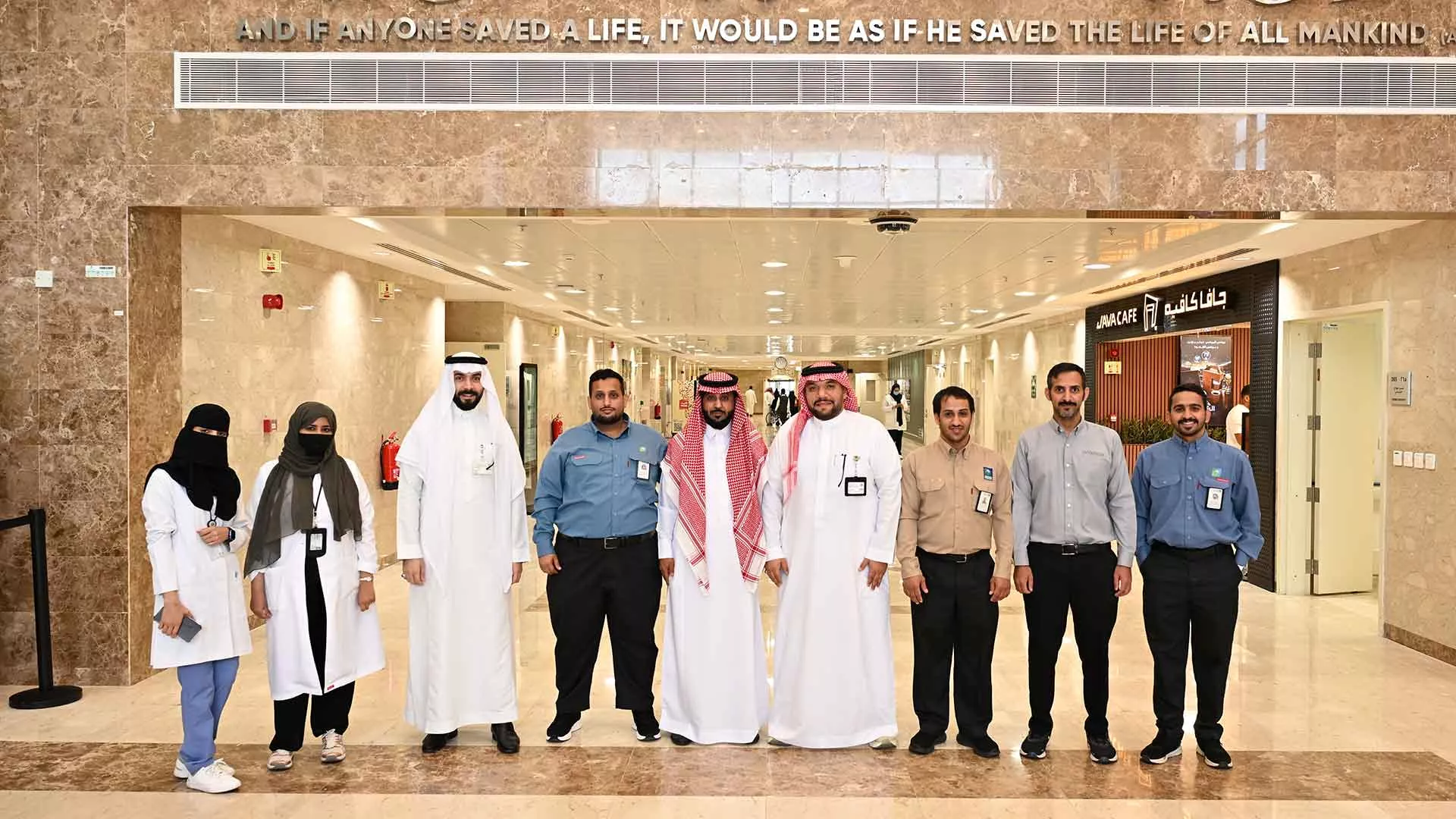 Aramcons visit King Faisal Specialist Hospital in Medina to show solidarity with patients